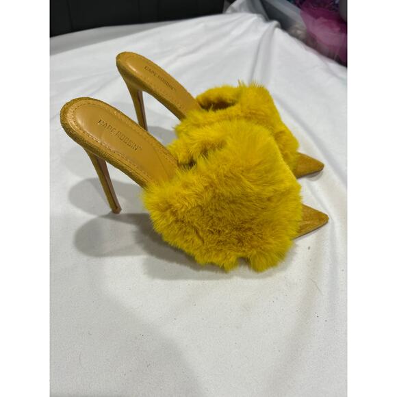 Pre Owned Yellow Cape Robbin Heels for Women Size 9 - Picture 2 of 5